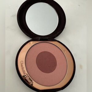 Charlotte Tilbury Cheek to Chic Blush